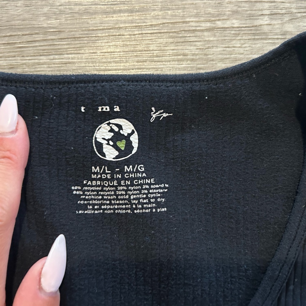 Women’s Free People Black Ribbed Bodysuit M/L - Picture 2 of 3